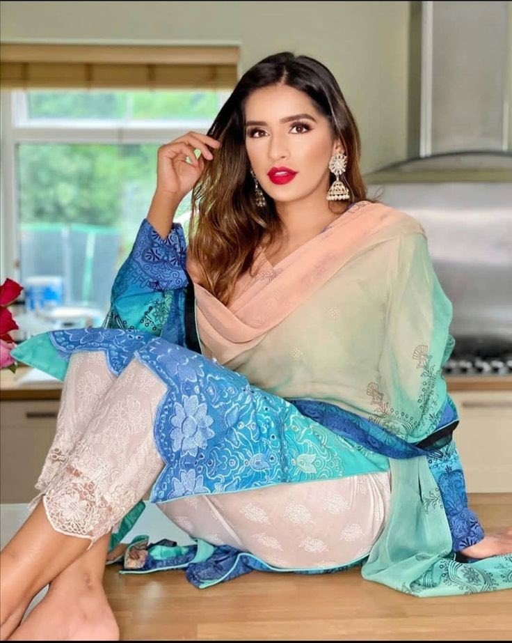 Call Girls in Islamabad